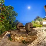 Villa Olea Skopelos With Swimming Pools & Sea View Klima (Skopelos)