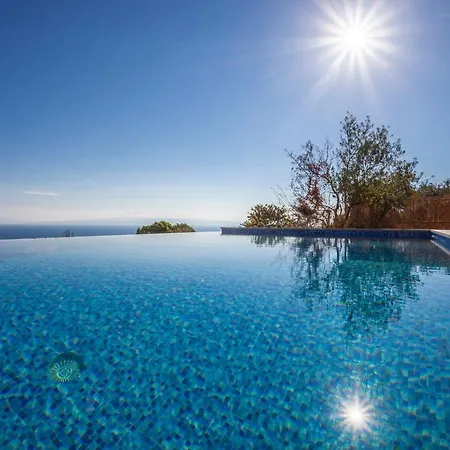 Villa Olea Skopelos With Swimming Pools & Sea View *