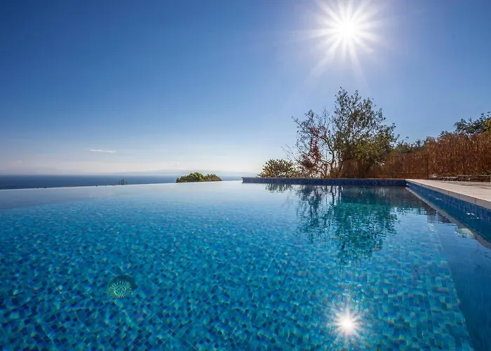 Villa Olea Skopelos With Swimming Pools & Sea View *